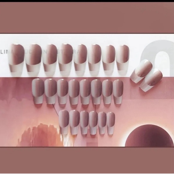 24 Piece Hombre Press On Nails - Picture 3 of 8